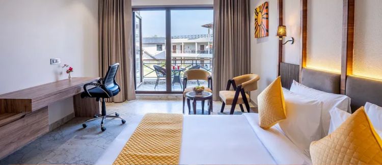 Deluxe garden view room