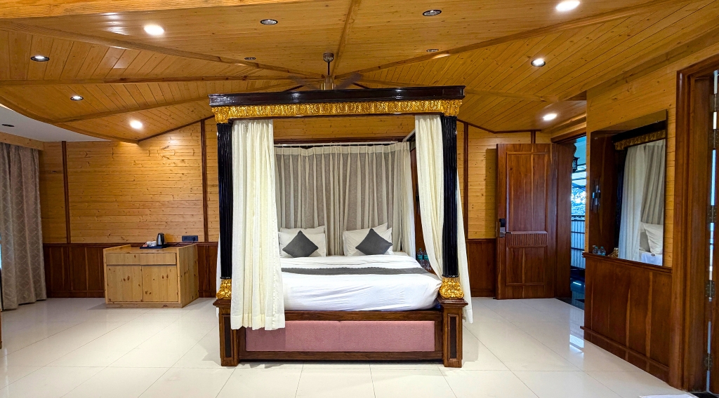 Bliss Bloom Suite