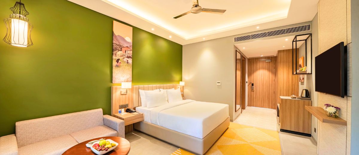 Deluxe Room - 1 Double Bed Balcony