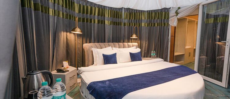 Sky View Glass Suite