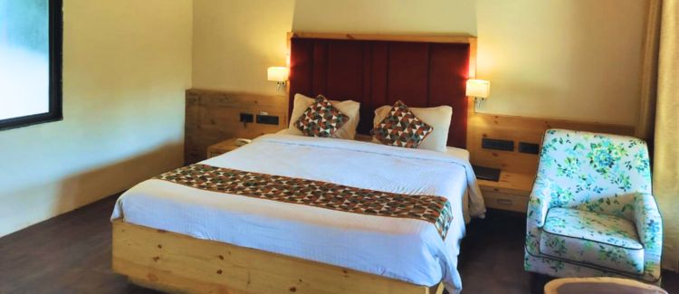 Elite Cottage with Open Shower