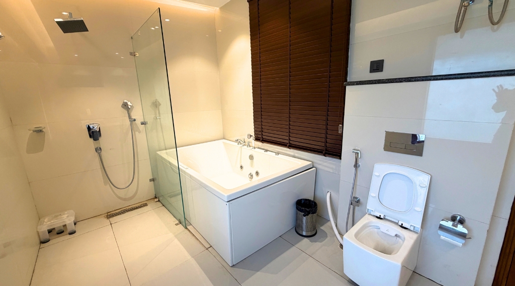 Bliss Bloom Suite