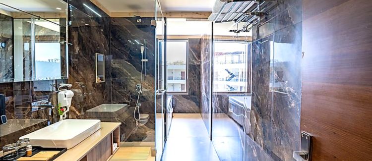 Superior Jacuzzi Garden View room