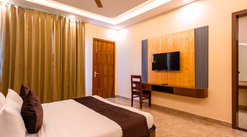  Executive Room