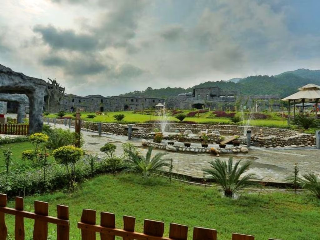 Brys Caves Resort Corbett