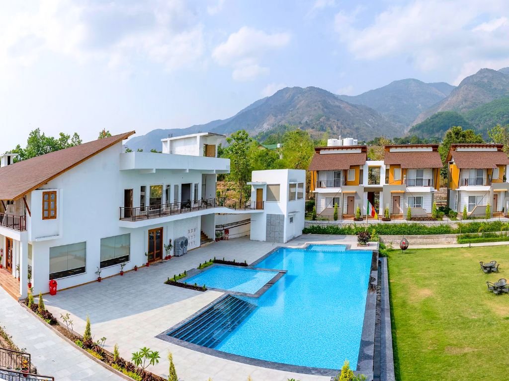  Evara Corbett Resort & Spa