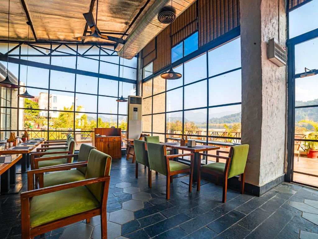 Manu Maharani Resort Corbett