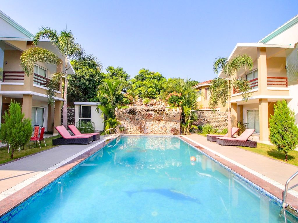 Maulik Mansion Resort