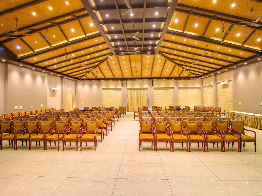 Maulik Mansion Resort