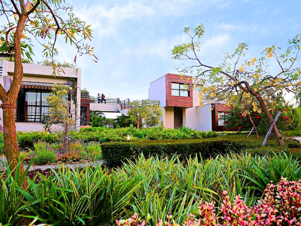 The Golden Tusk Resort Corbett 