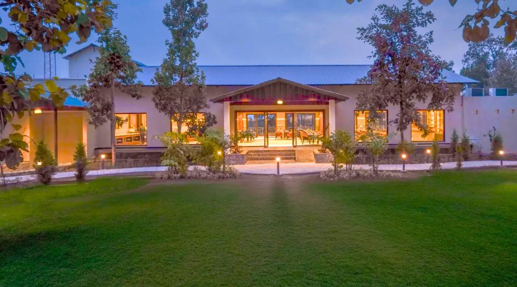 Vana Retreat Corbett 