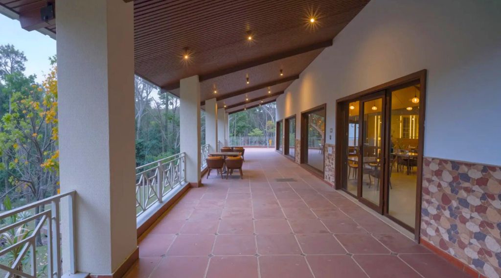 Vana Retreat Corbett 