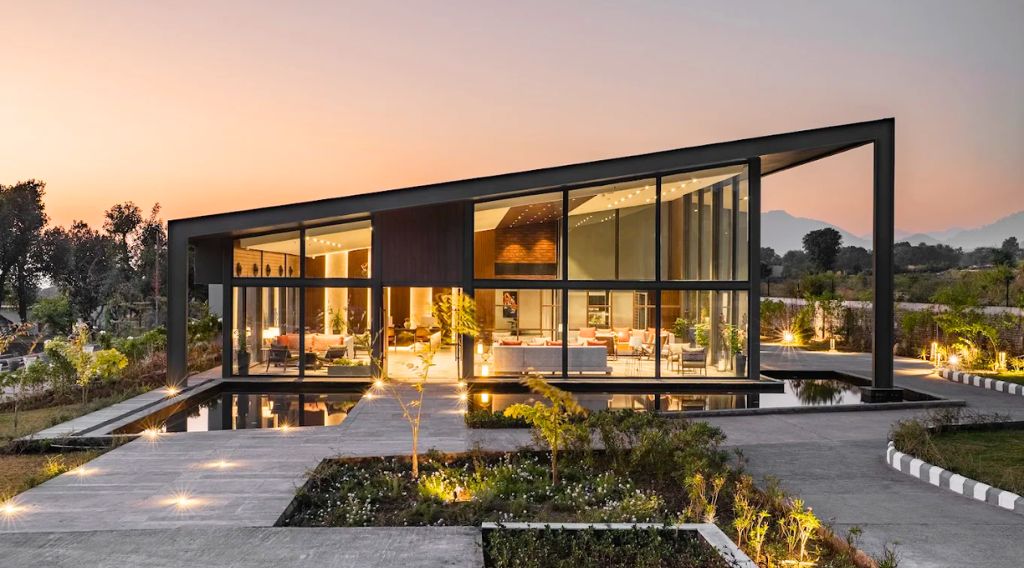 Vandhara Sarovar Premiere Corbett