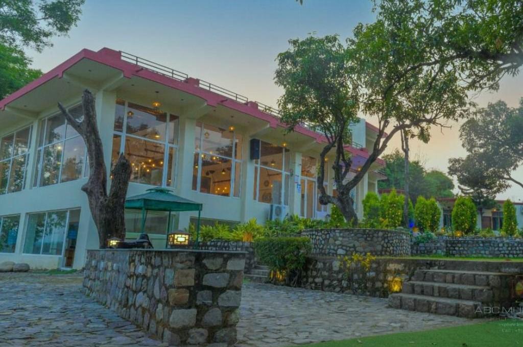   La Perle River Resort