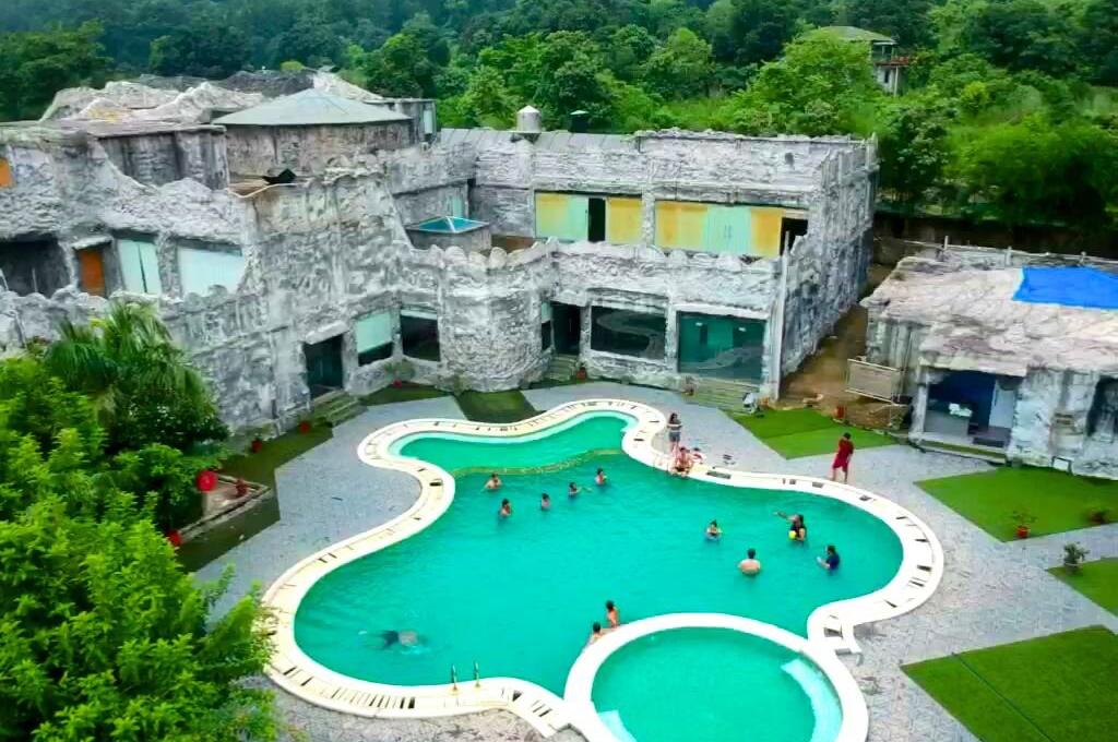 Brys Caves Resort Corbett