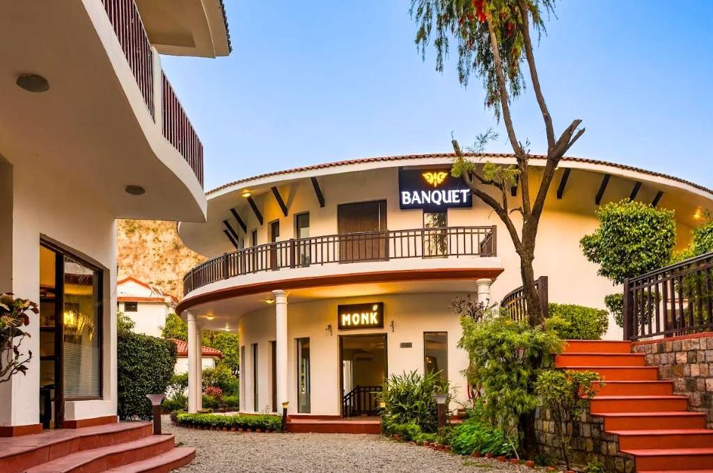 Corbett Myrica Resort by Hridey Retreat