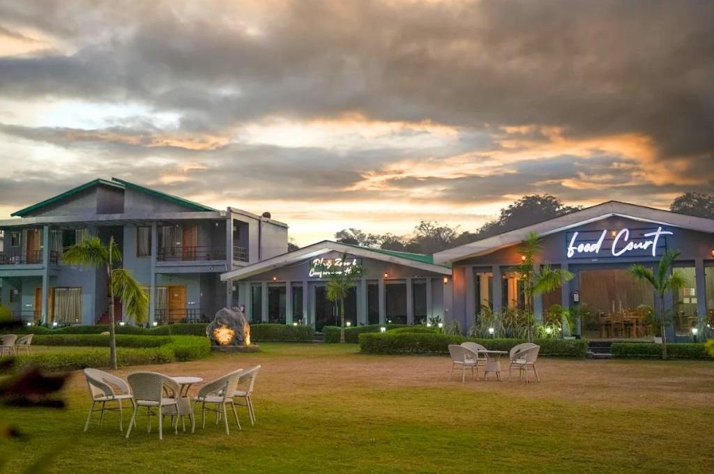 Corbett Wild River Resort