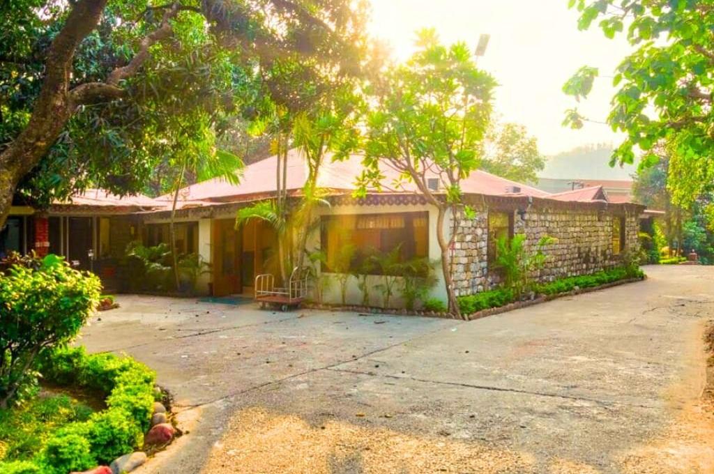 Manu Maharani Resort Corbett