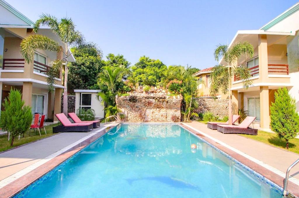 Maulik Mansion Resort