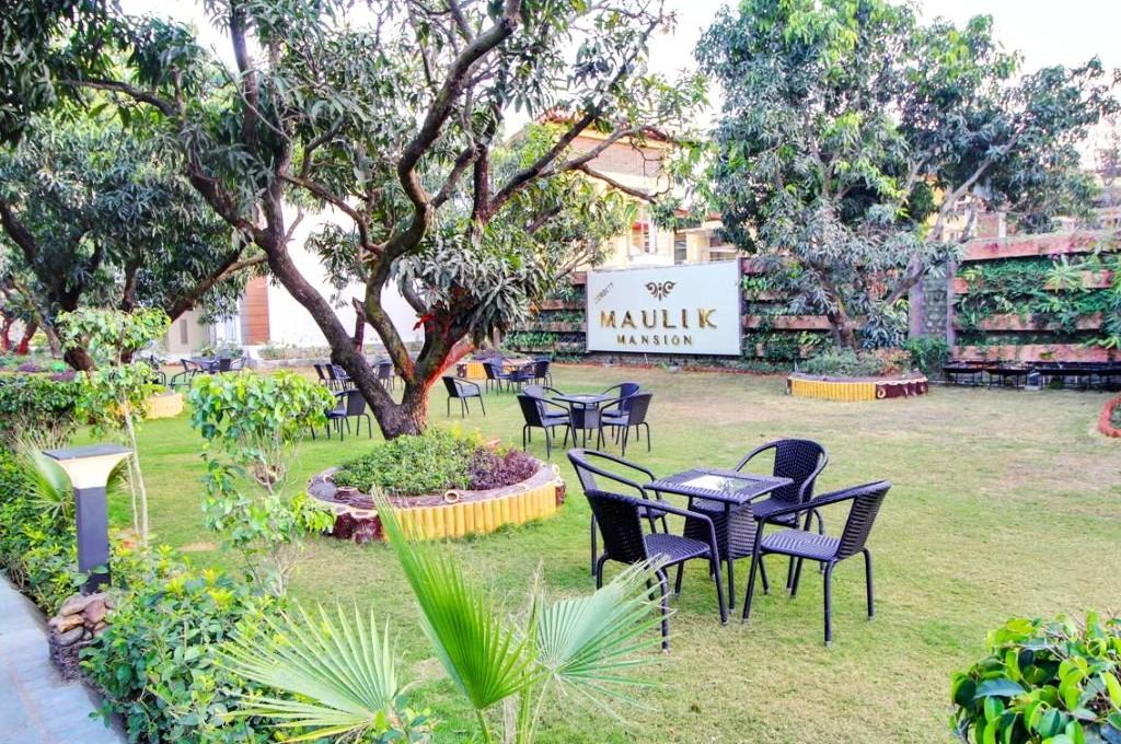 Maulik Mansion Resort
