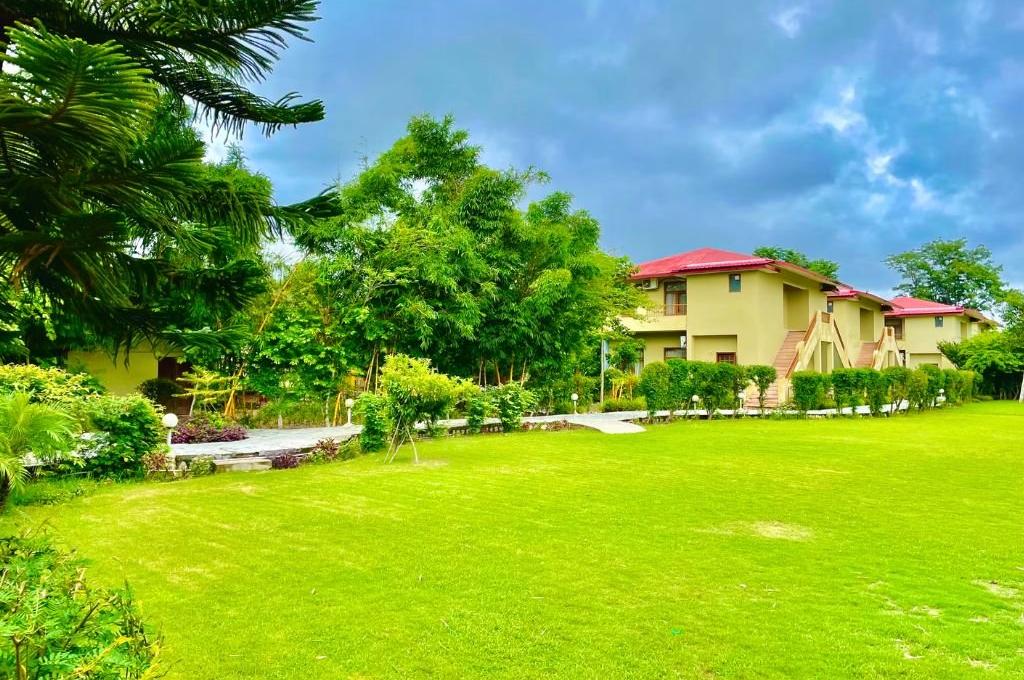  Xomotel Corbett Aura Resort 