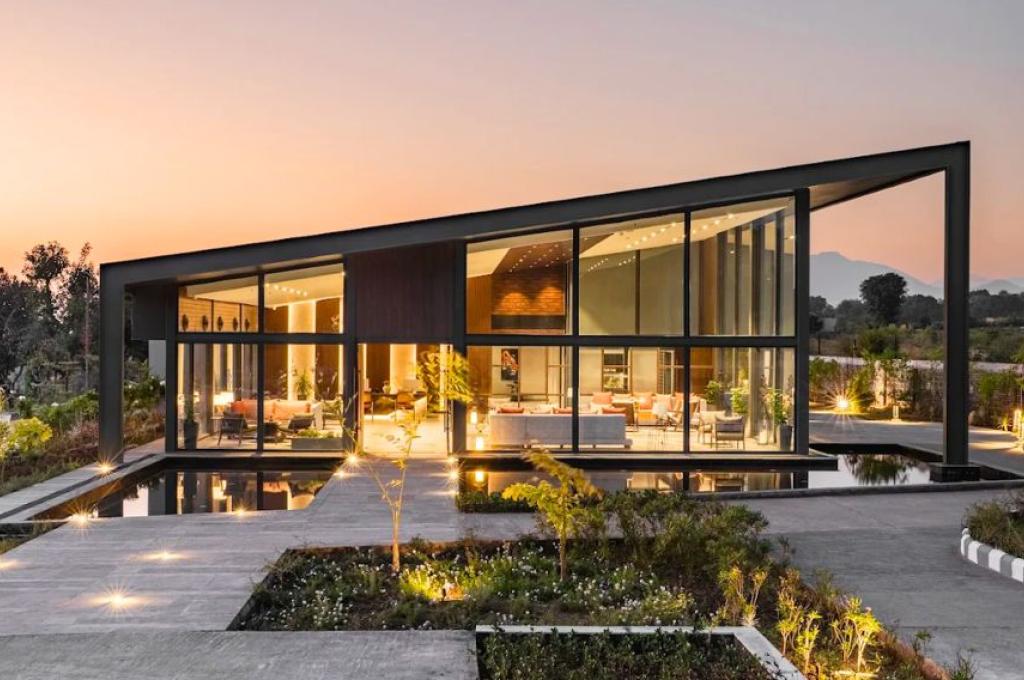 Vandhara Sarovar Premiere Corbett