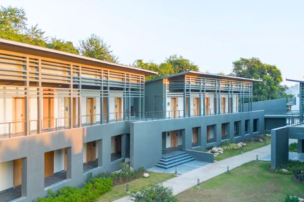 Vandhara Sarovar Premiere Corbett