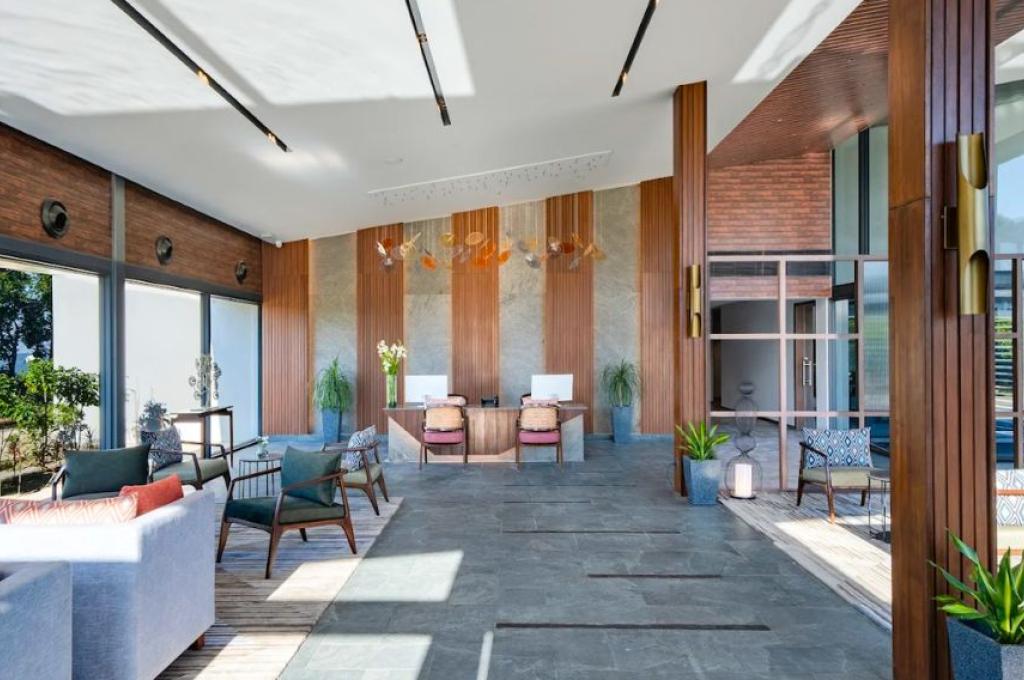 Vandhara Sarovar Premiere Corbett