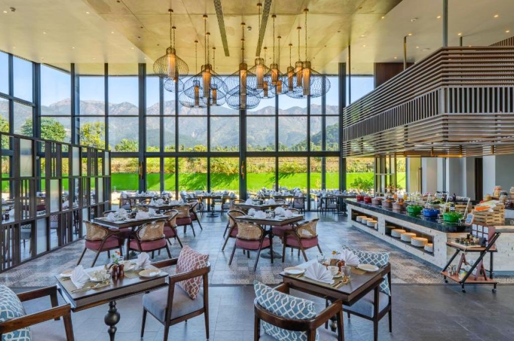 Vandhara Sarovar Premiere Corbett 